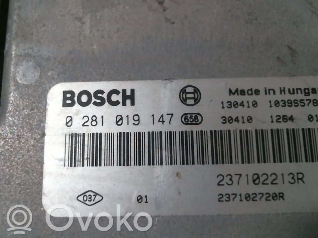 Renault Clio IV Engine control unit/module 