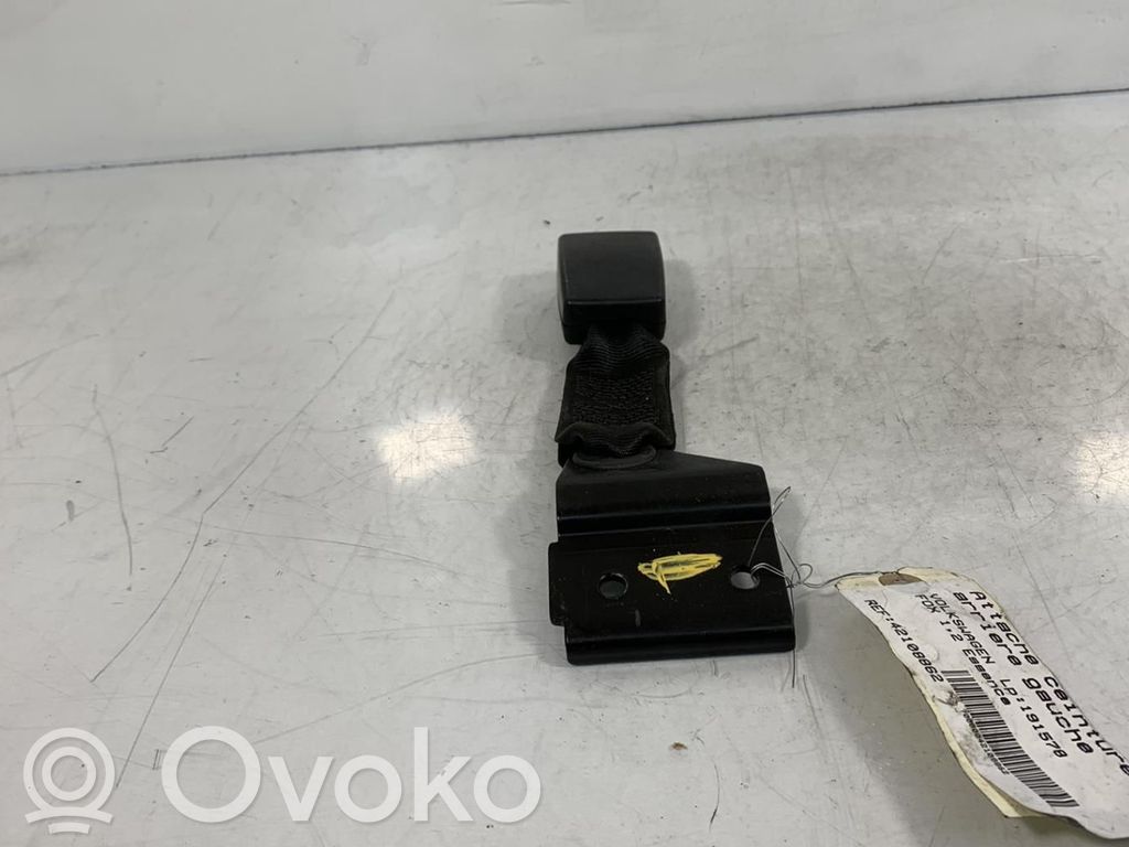 Volkswagen Fox Hebilla del cinturón de seguridad trasero 