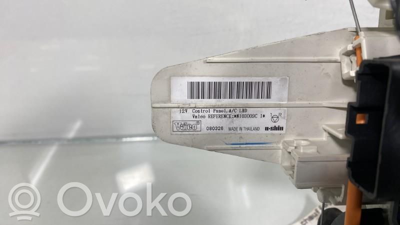 Nissan Note (E11) Climate control unit 