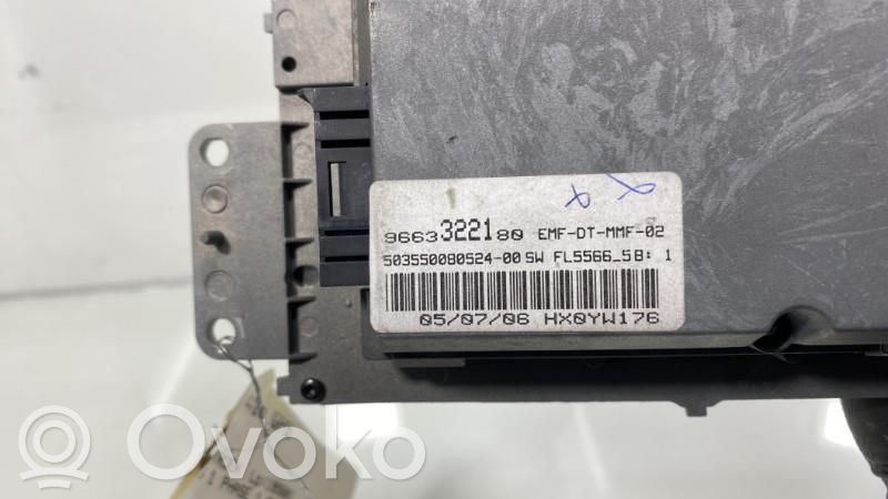 Citroen C4 I Screen/display/small screen 