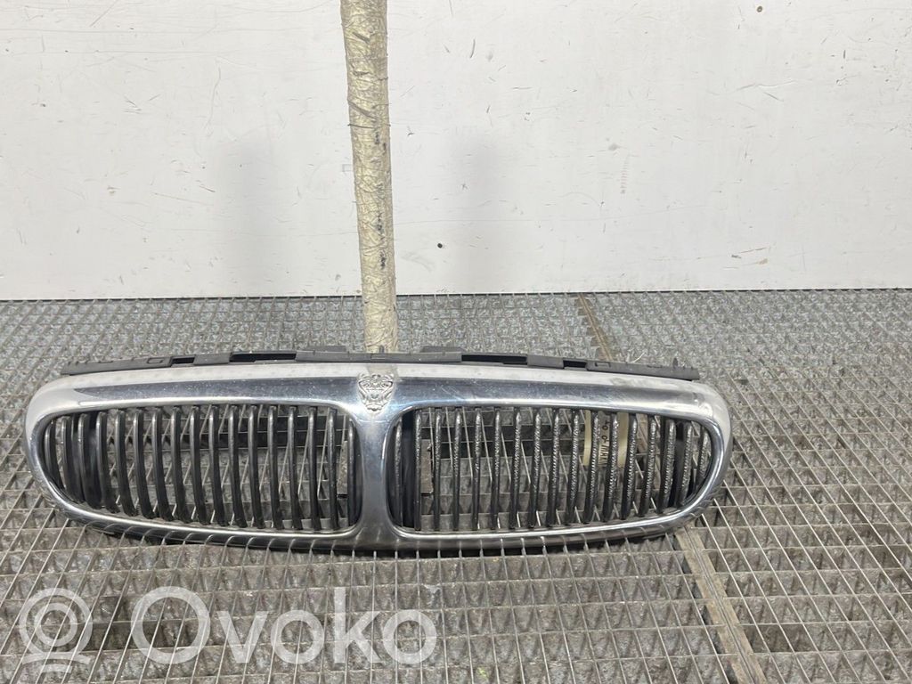 Jaguar X-Type Front grill 