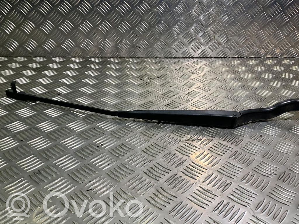 Citroen C6 Front wiper blade arm 