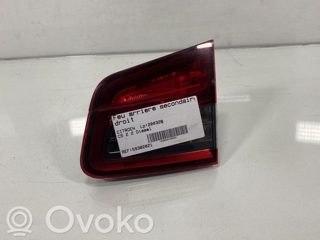 Citroen C5 Aizmugurējais lukturis pārsegā 