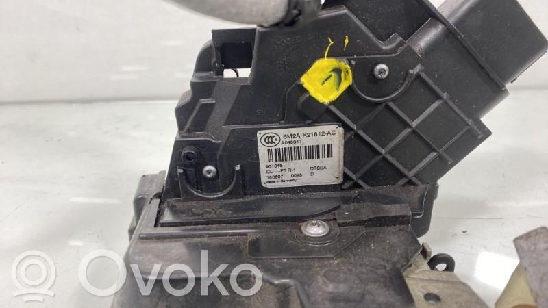Ford Mondeo MK IV Priekšpusē slēdzene 