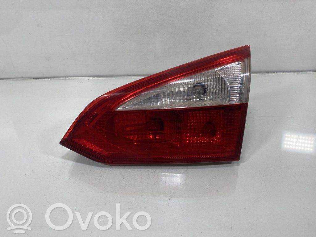 Ford Focus Tailgate rear/tail lights 