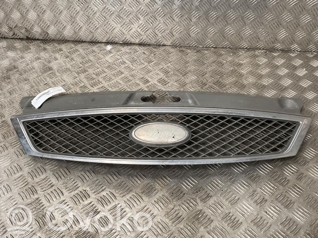 Ford Mondeo Mk III Etusäleikkö 