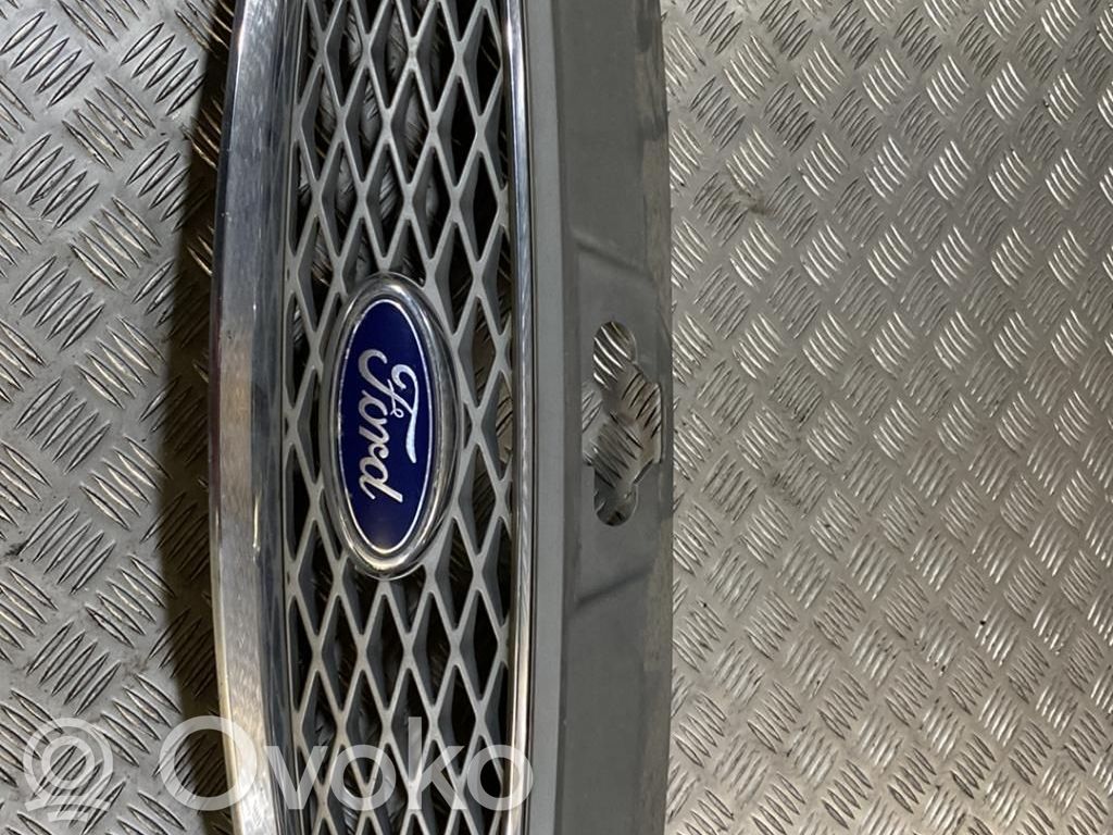 Ford Mondeo Mk III Etusäleikkö 