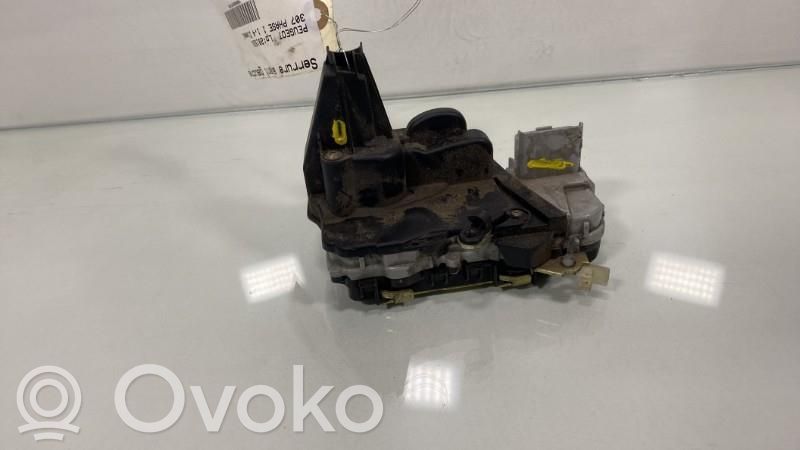 Peugeot 307 Serratura portiera anteriore 