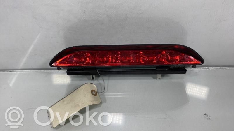 Chevrolet Aveo Third/center stoplight 