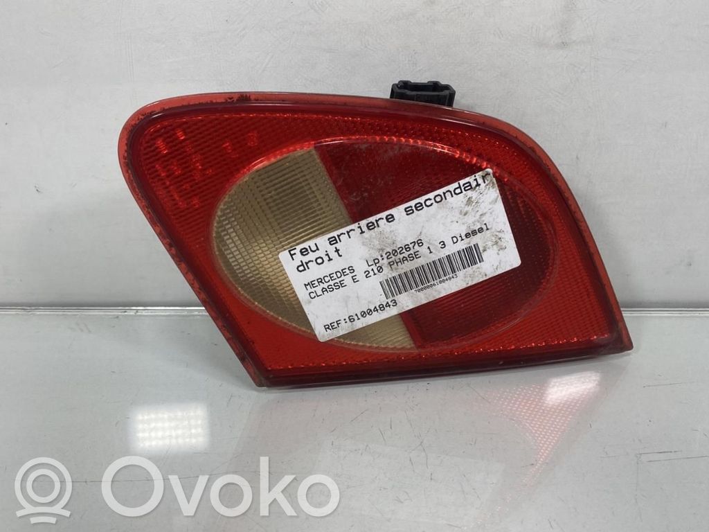 Mercedes-Benz E W210 Luci posteriori del portellone del bagagliaio 