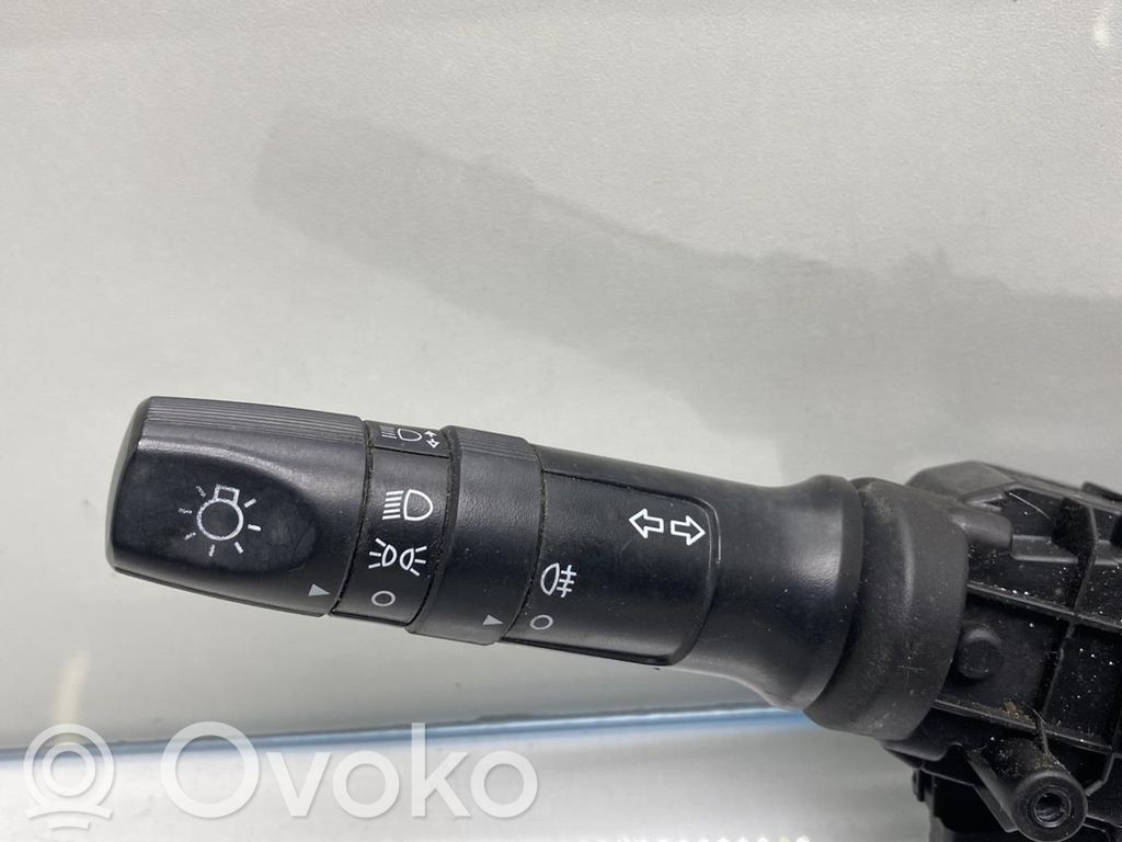 KIA Picanto Manetka / Przełącznik kierunkowskazów 
