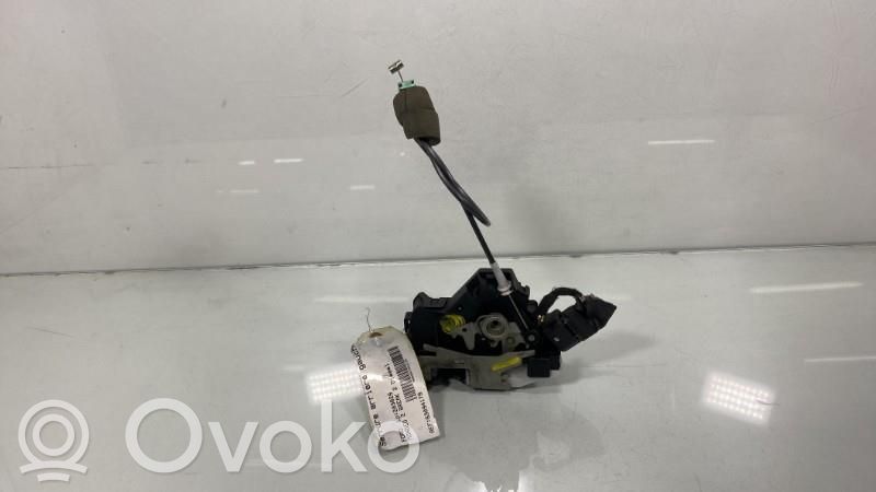 Ford Mondeo Mk III Takaoven lukko 
