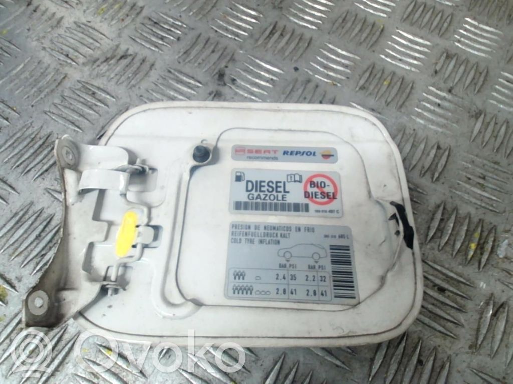 Bușon rezervor   8E0809905E