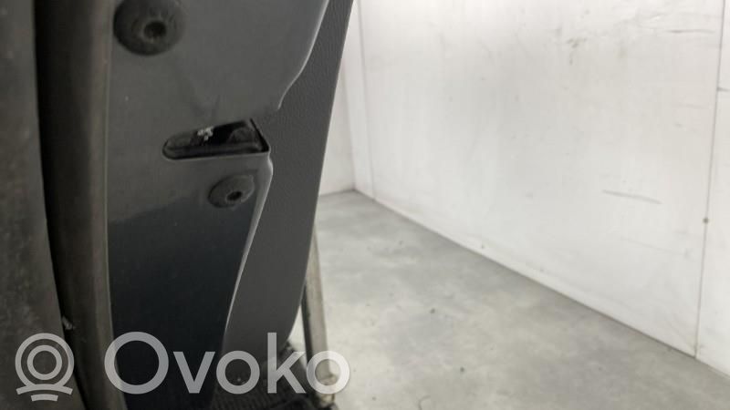 Volkswagen Jetta V Puerta trasera 