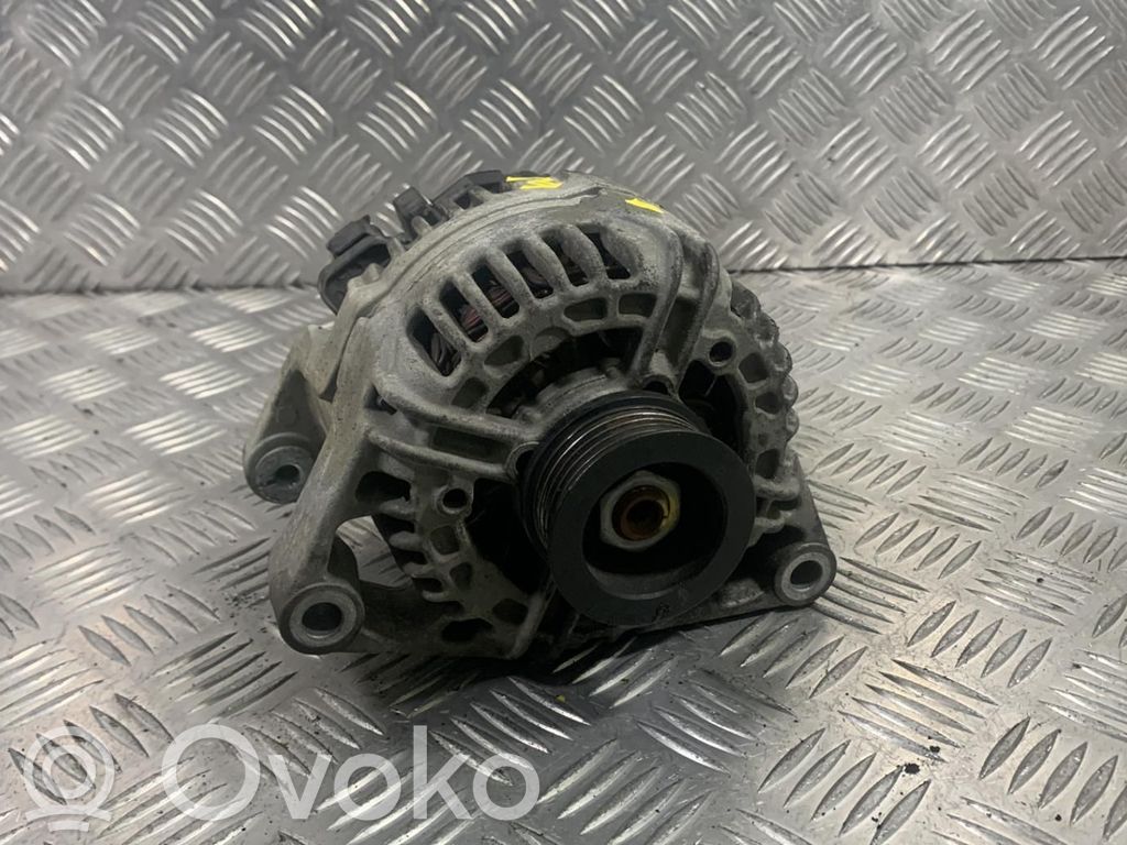 Opel Astra H Generatore/alternatore 