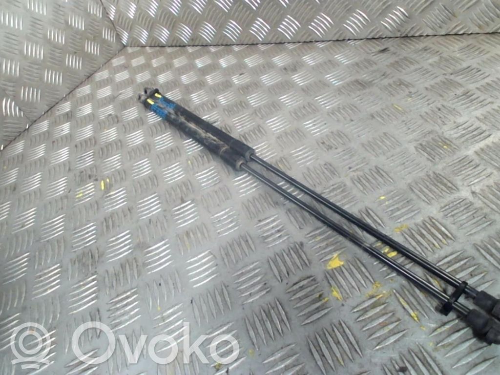 Chevrolet Cruze Amortyzator klapy tylnej bagażnika 
