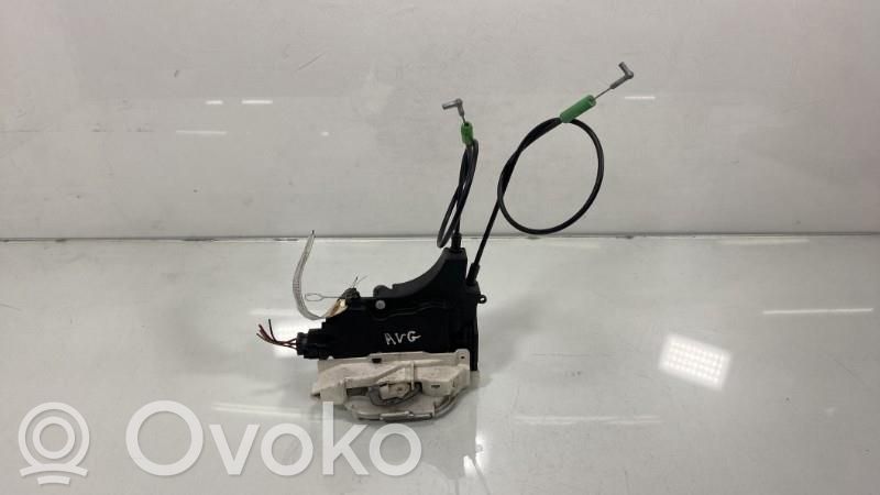 Peugeot 4007 Priekšpusē slēdzene 