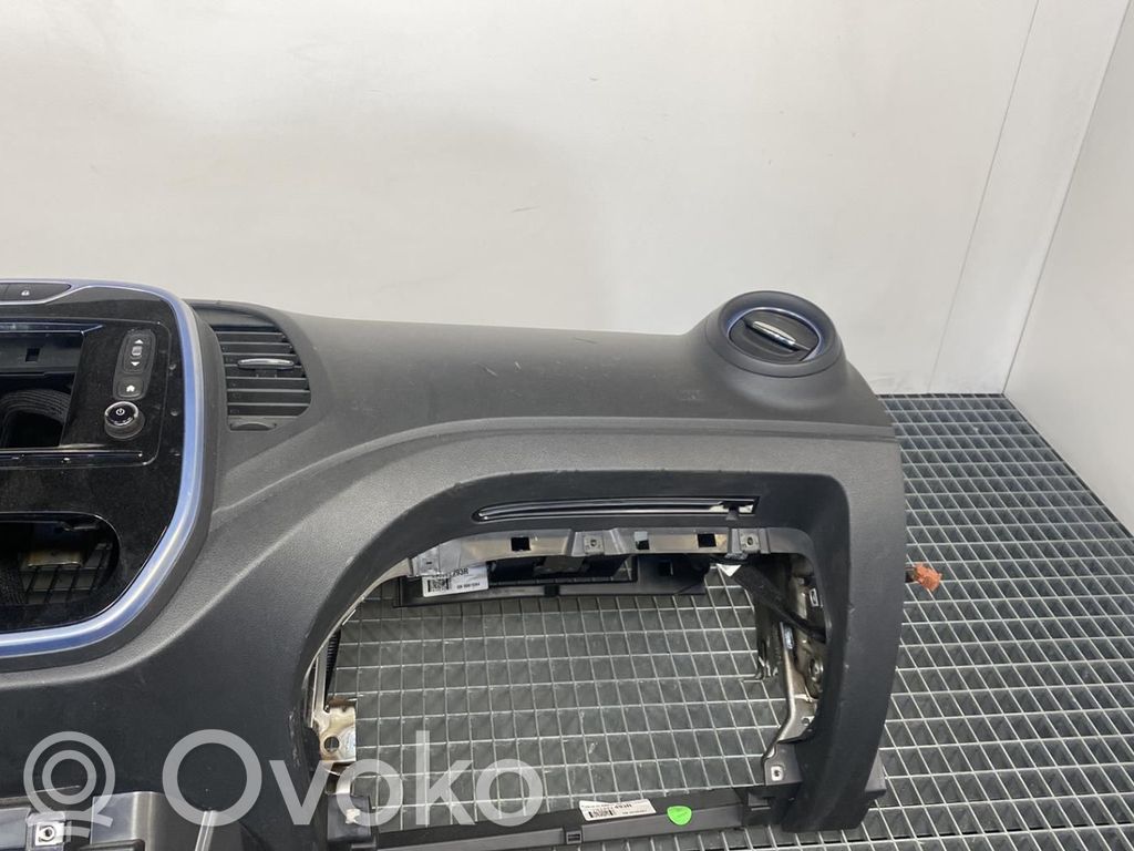 Renault Captur Panelis 