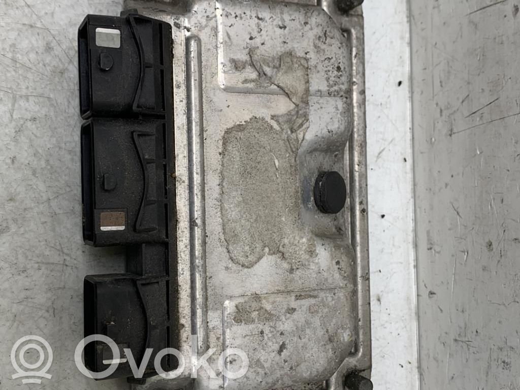Peugeot 206 Engine control unit/module 