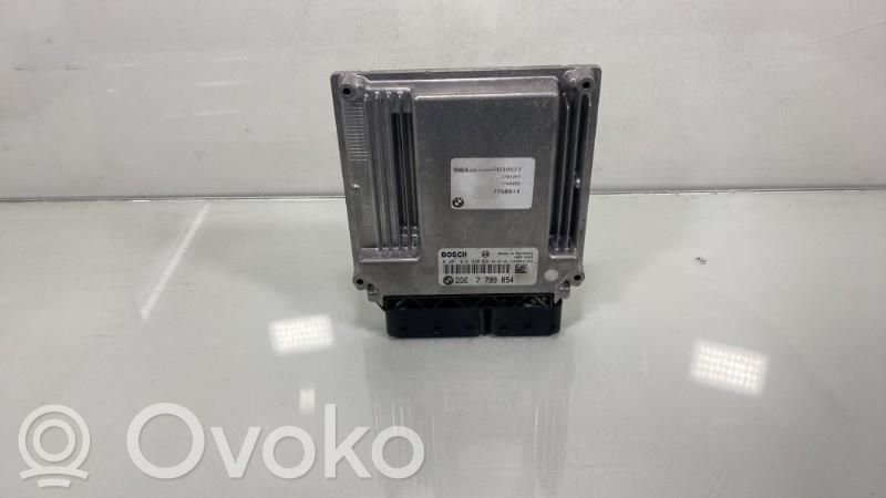 BMW 1 E81 E87 Engine control unit/module 