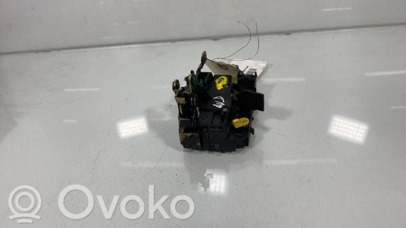 Renault Twingo I Etuoven lukko 