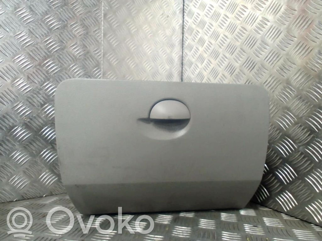 Renault Modus Daiktadėžės (bordačioko) komplektas 