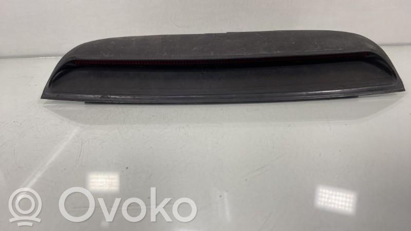 Volkswagen PASSAT B5 Kolmas/lisäjarruvalo 