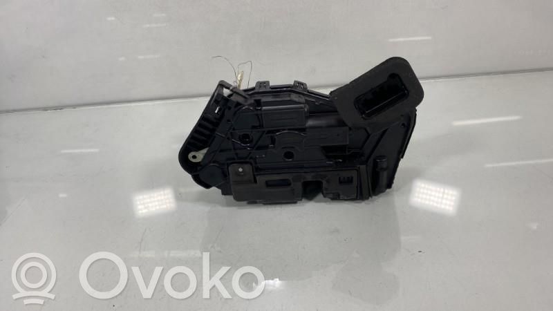 Volkswagen Polo VI Serratura portiera anteriore
