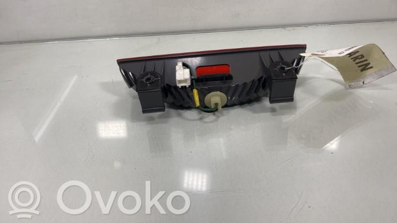 KIA Rio Third/center stoplight 