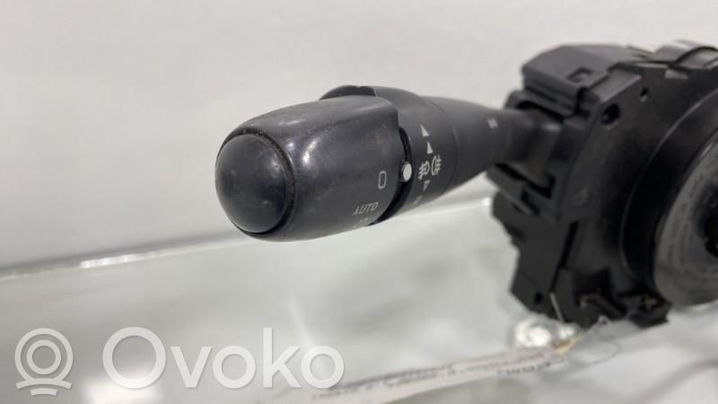 Peugeot 307 Wiper turn signal indicator stalk/switch 