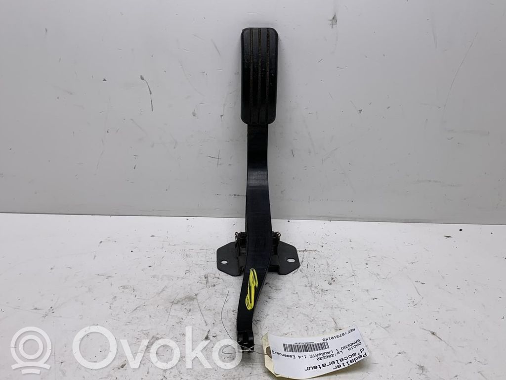Dacia Sandero Pedał gazu / przyspieszenia 