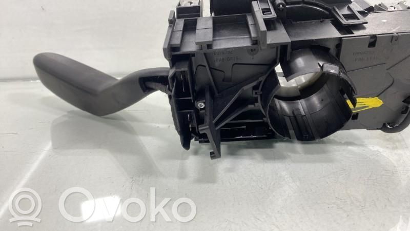 Seat Ibiza IV (6J,6P) Leva/interruttore dell’indicatore di direzione e tergicristallo