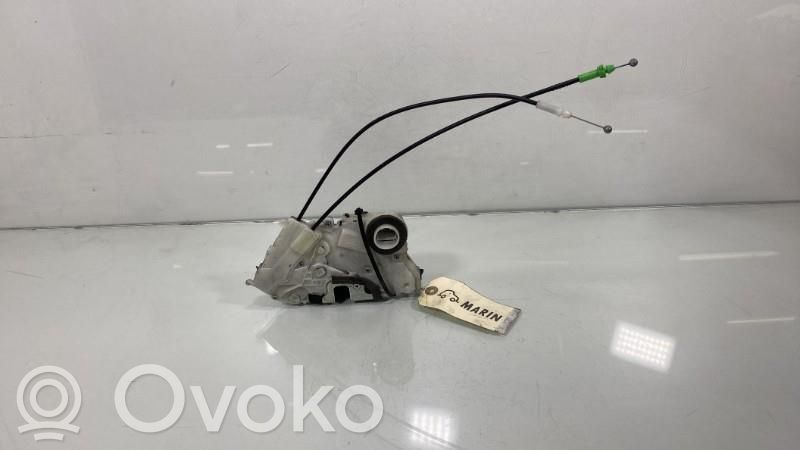 Toyota Yaris Zamek drzwi przednich 