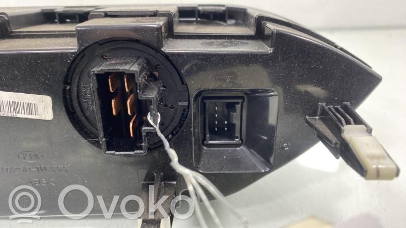 KIA Rio Climate control unit 
