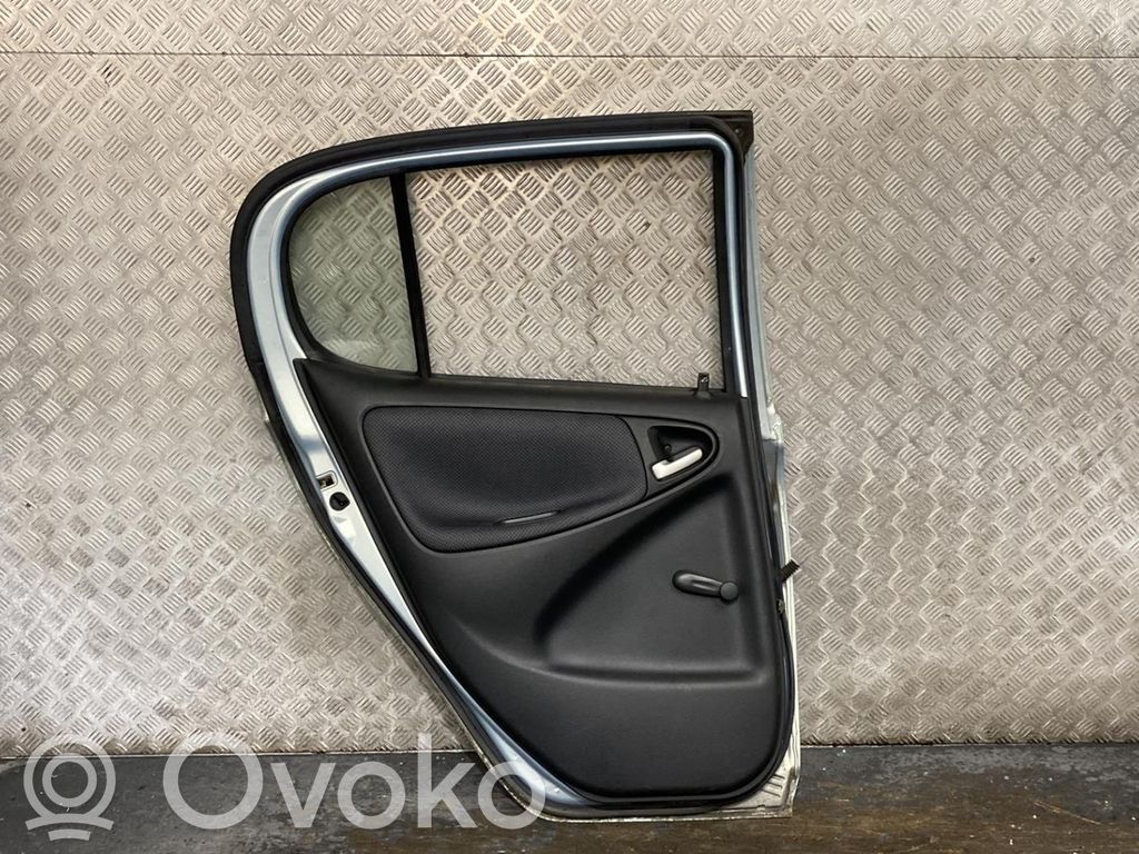 Toyota Yaris Galinės durys 