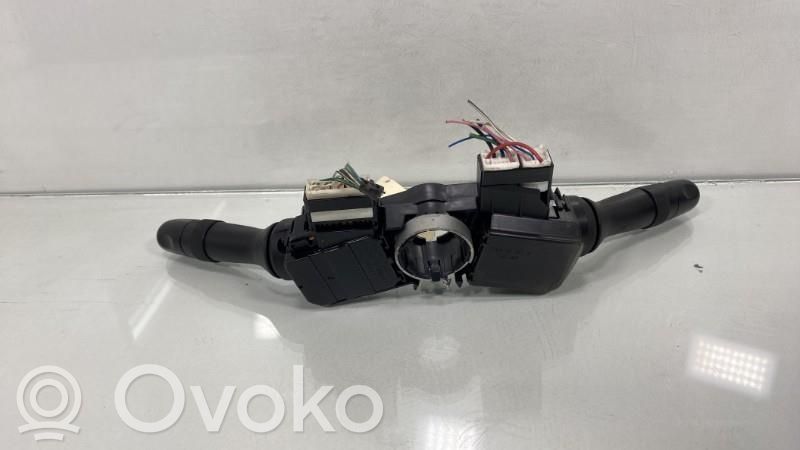 Toyota Auris 150 Otros repuestos del interior 