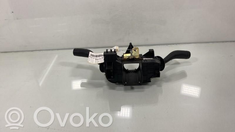 Volkswagen Touareg I Bloc semnalizator și ștergător parbriz 