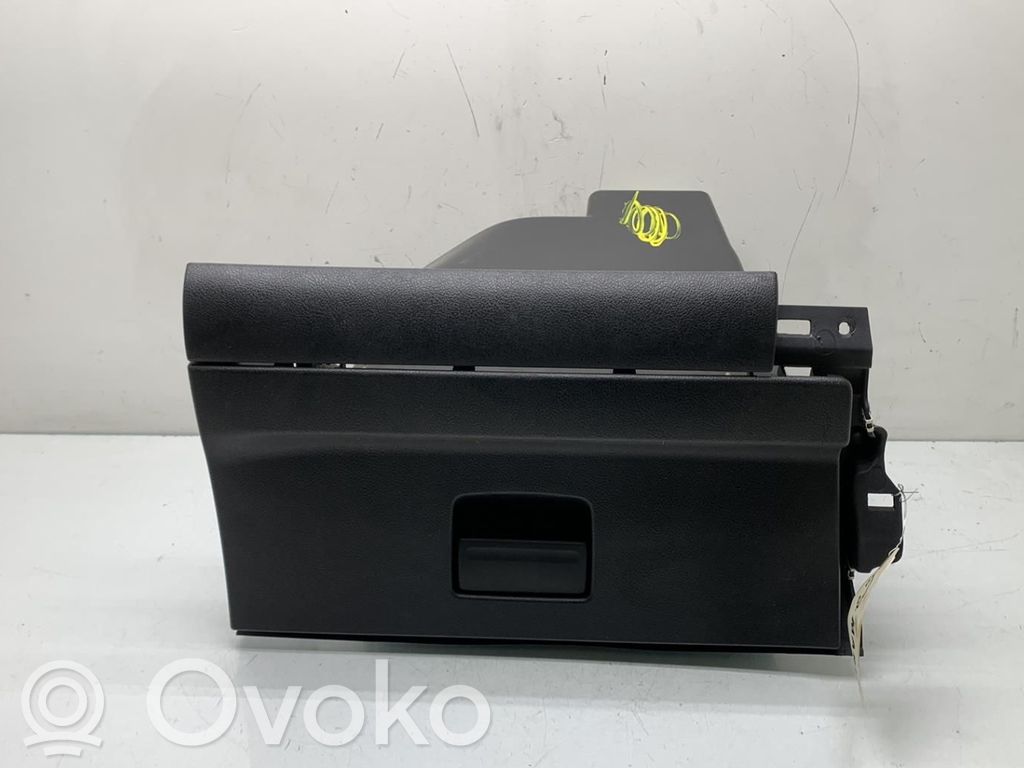 Ford S-MAX Daiktadėžės (bordačioko) komplektas 