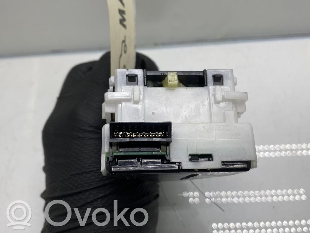 Nissan Qashqai Indicator stalk 