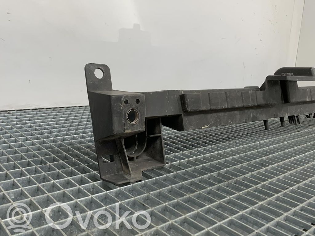 Citroen Berlingo Staffa del pannello di supporto del radiatore parte superiore