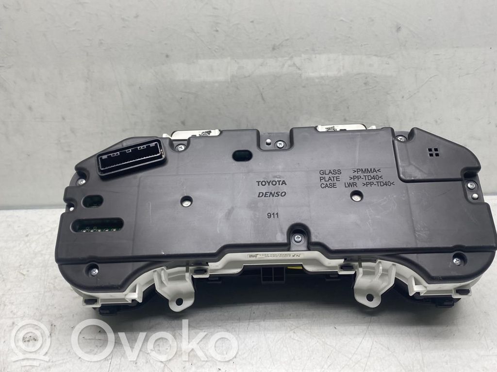 Toyota Auris 150 Licznik / Prędkościomierz 