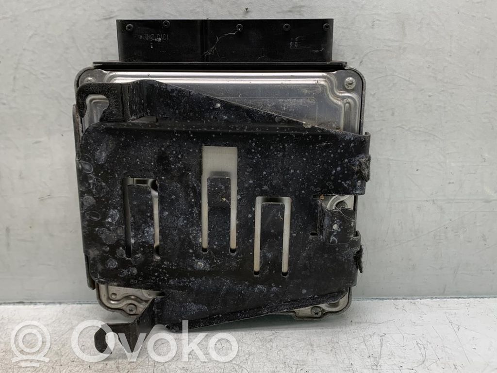 Volkswagen Golf V Sterownik / Moduł ECU 