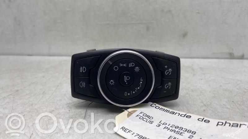 Ford Focus Light switch 