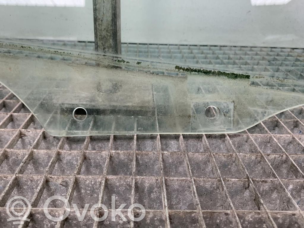 Mazda 2 Szyba drzwi przednich 