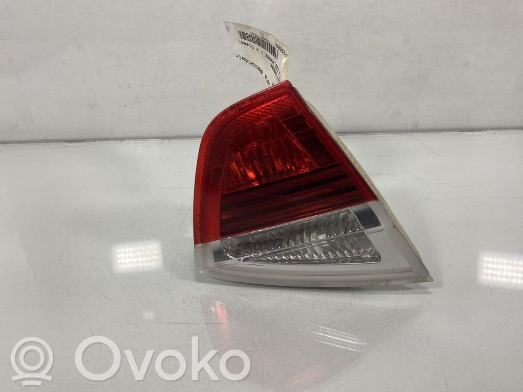 BMW 3 E90 E91 Tailgate rear/tail lights 