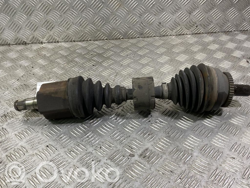 Etuvetoakseli   08252033