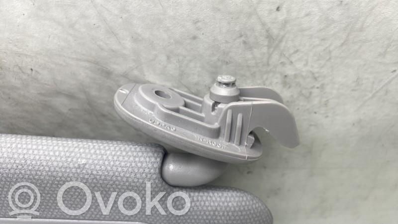 KIA Rio Häikäisysuoja 