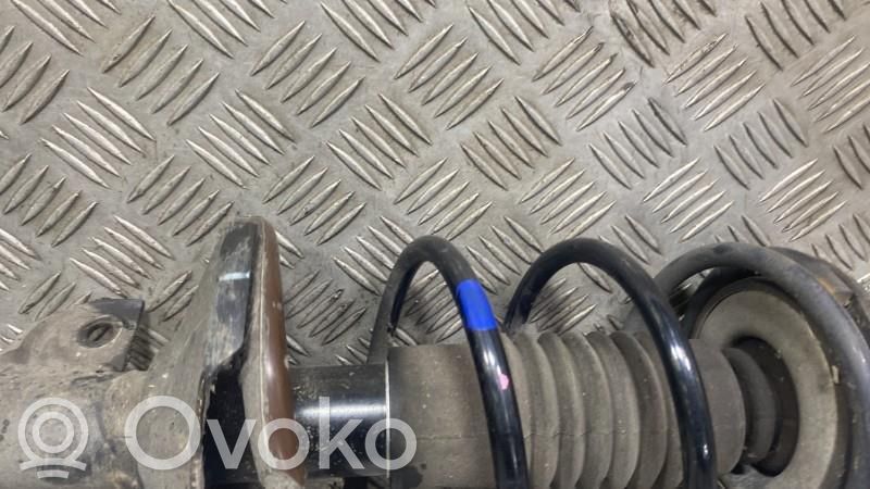 Suzuki Celerio Priekšpusē amortizators ar atsperi 