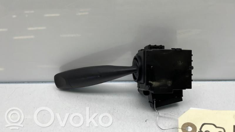 Suzuki Celerio Pyyhkijän vipu 