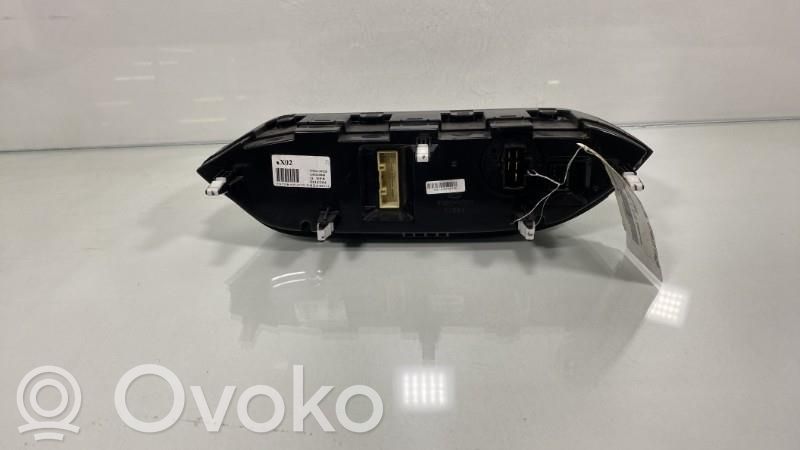 KIA Rio Climate control unit 